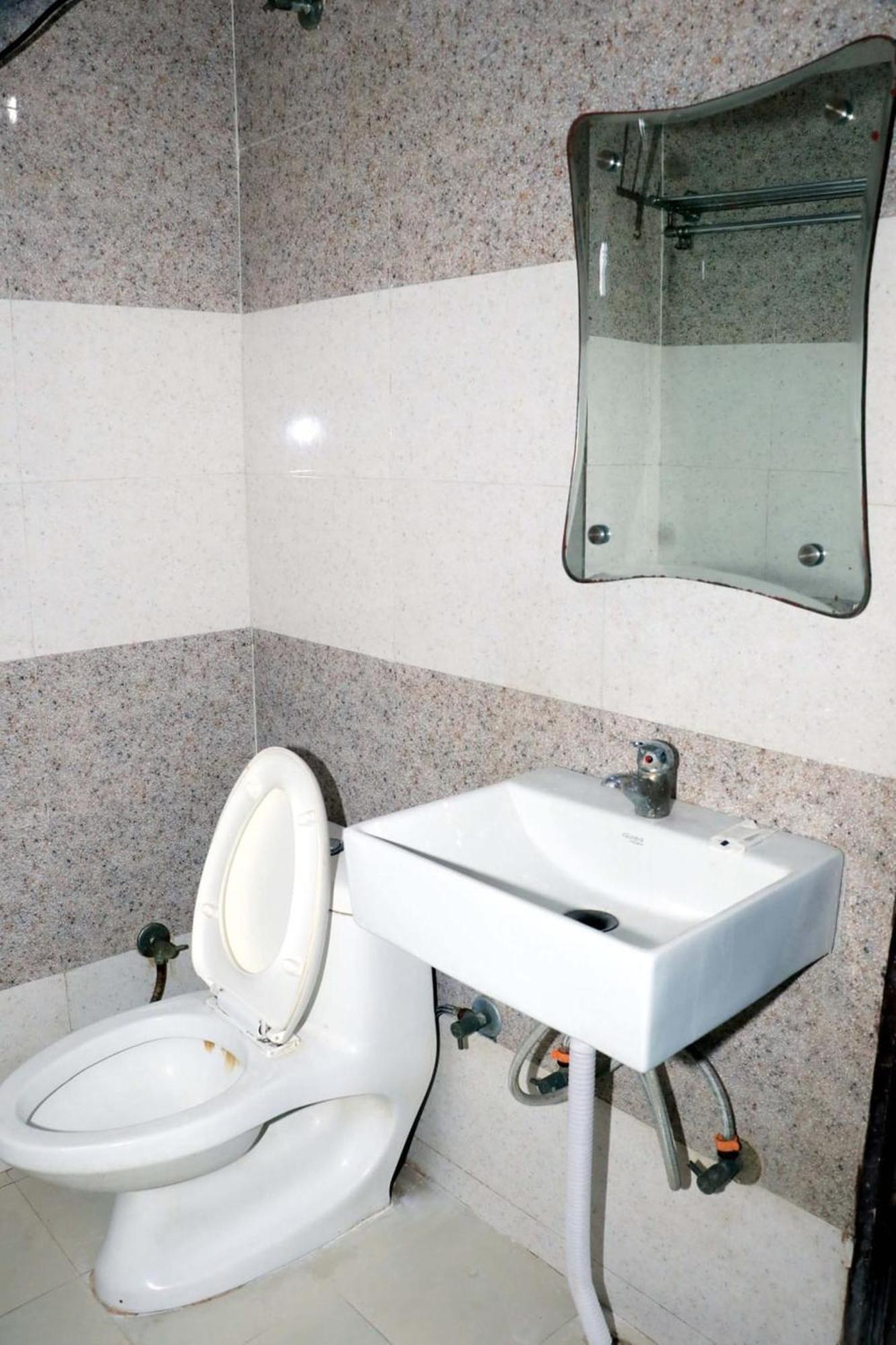 Airport Hotel Edge Home Stay New Delhi Exterior photo