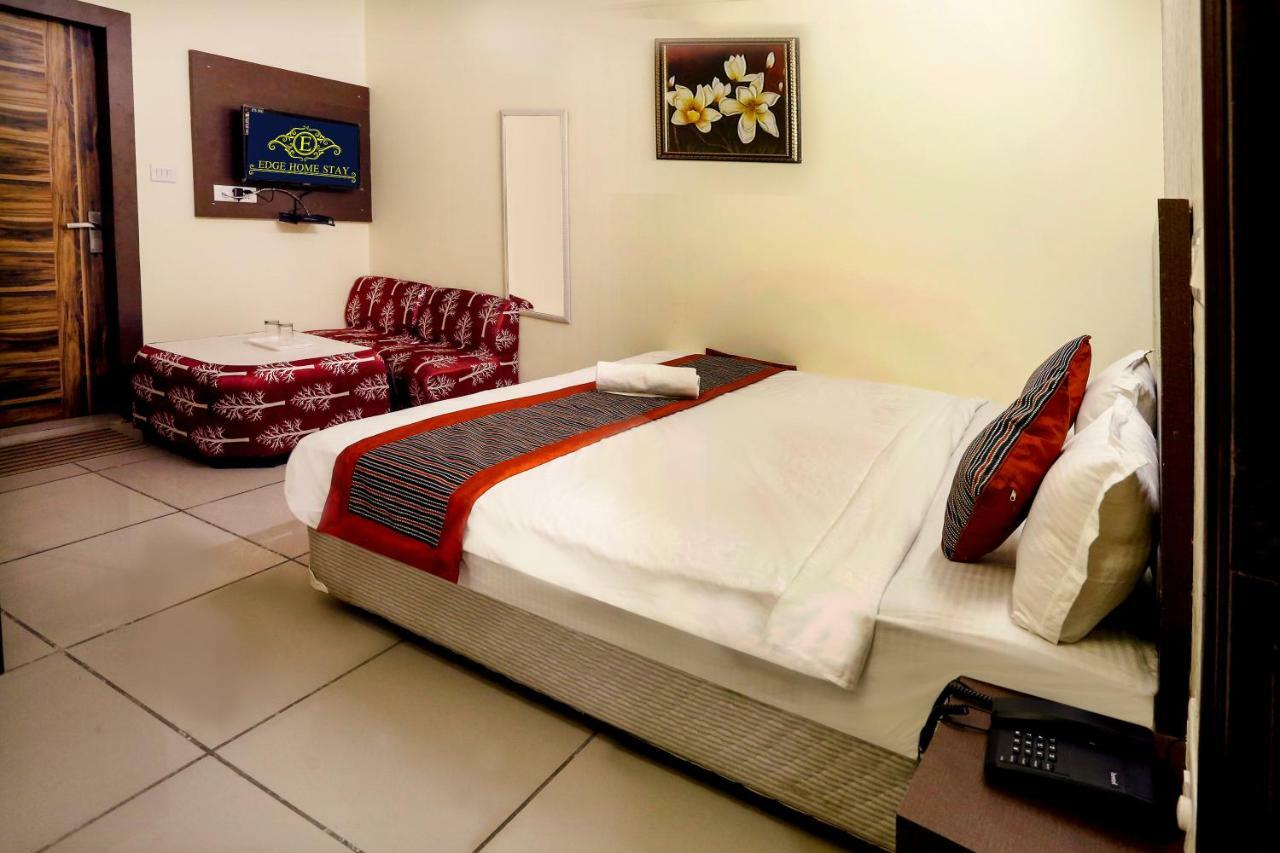 Airport Hotel Edge Home Stay New Delhi Exterior photo