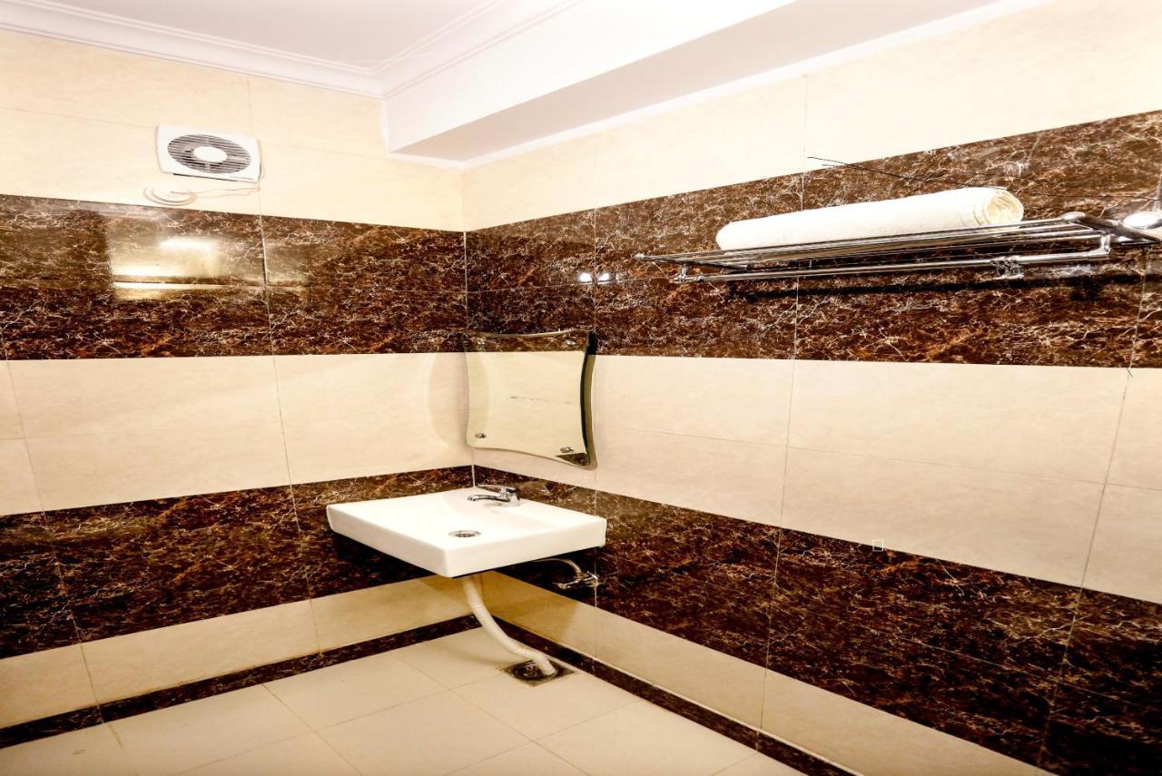Airport Hotel Edge Home Stay New Delhi Exterior photo